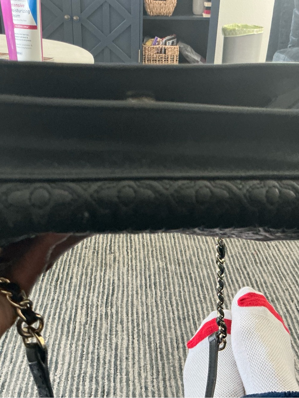 Tory Burch Black Quilted Logo Crossbody Bag - Picture 4 of 6